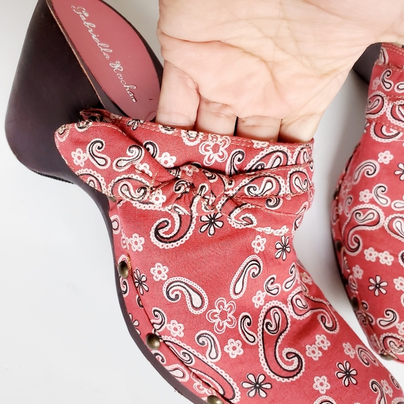 Gabriella Rocha bandana print mules sz. 8M red - Picture 5 of 11
